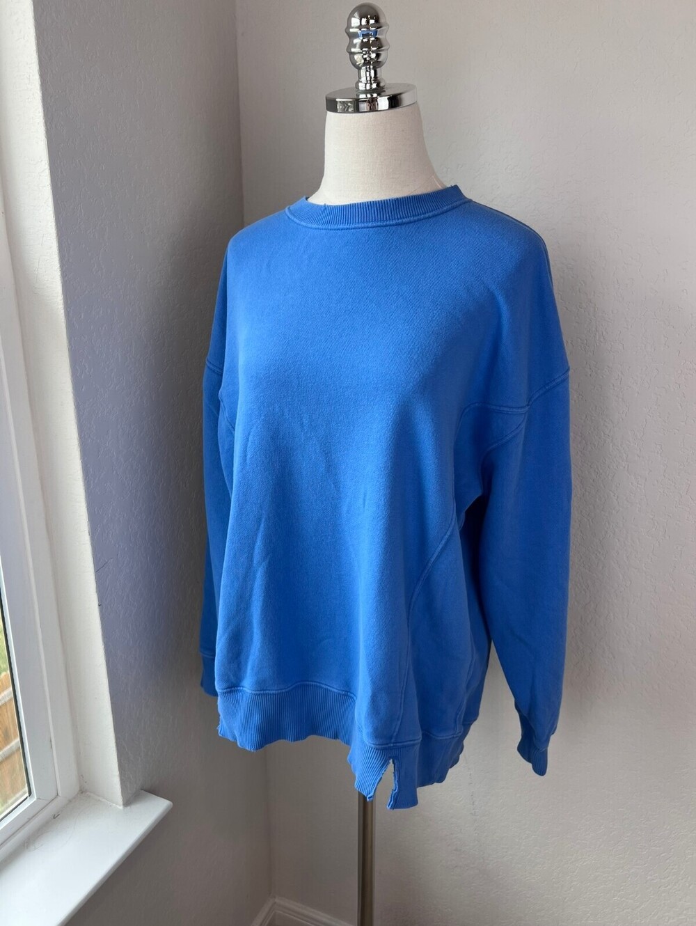Aerie Blue Oversized Sweatshirt size XS Distressed Details